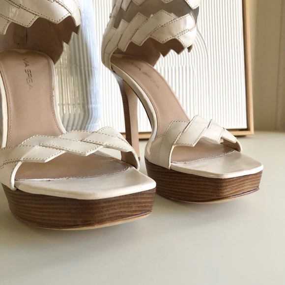 Via SPIGA creamy white leather heel with fine detail size 7 - Picture 8 of 17